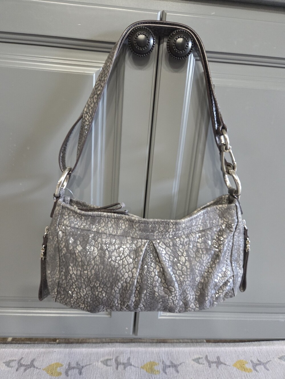 Makowsky NWOT CROSSBODY/ADJ PURSE